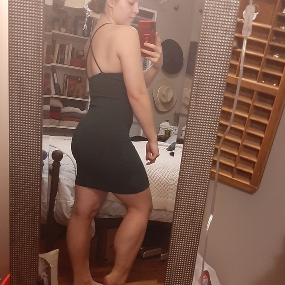 First Green Criss Cross Back Bodycon Mini Dress - Picture 5 of 6